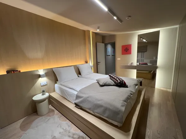 Bedroom2 - IMG_0454.JPG