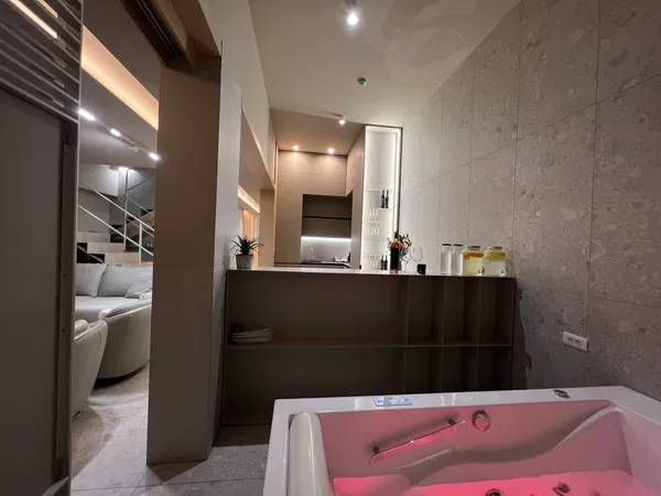 Jacuzzi - IMG_0488.JPG