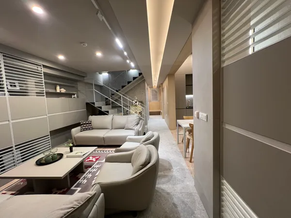 Living Room - IMG_0511.JPG