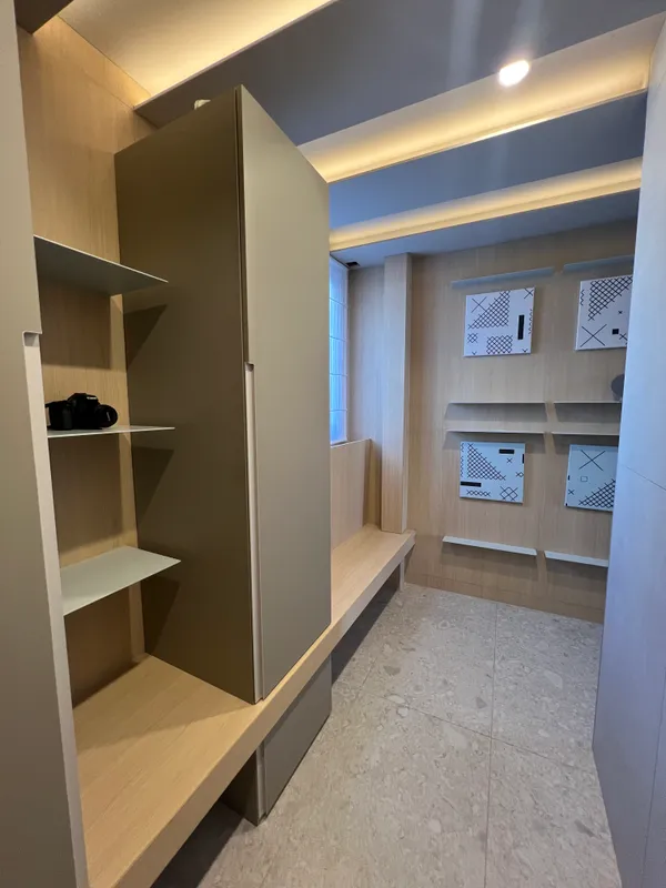 Hallway1 - IMG_0642.JPG