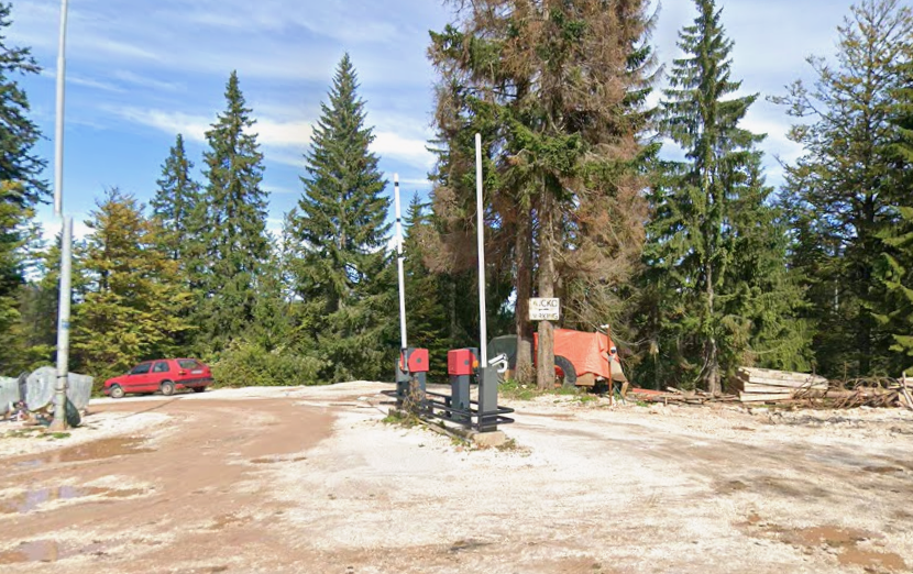 Nastavite do parkirne rampe